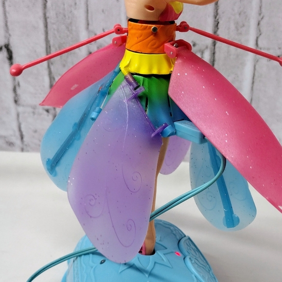2013 Spin Master Flutterbye Flying Fairy Princess Blue Base and Cable - Picture 8 of 10